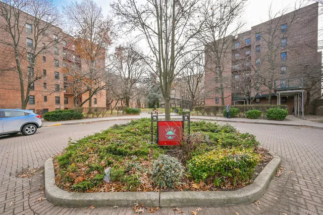 $365,000 | 150-40 71st Avenue, Unit 4G | Kew Gardens Hills