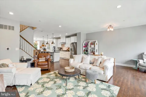 $700,000 | 203 Corvus Circle, Springfield, PA 19064
