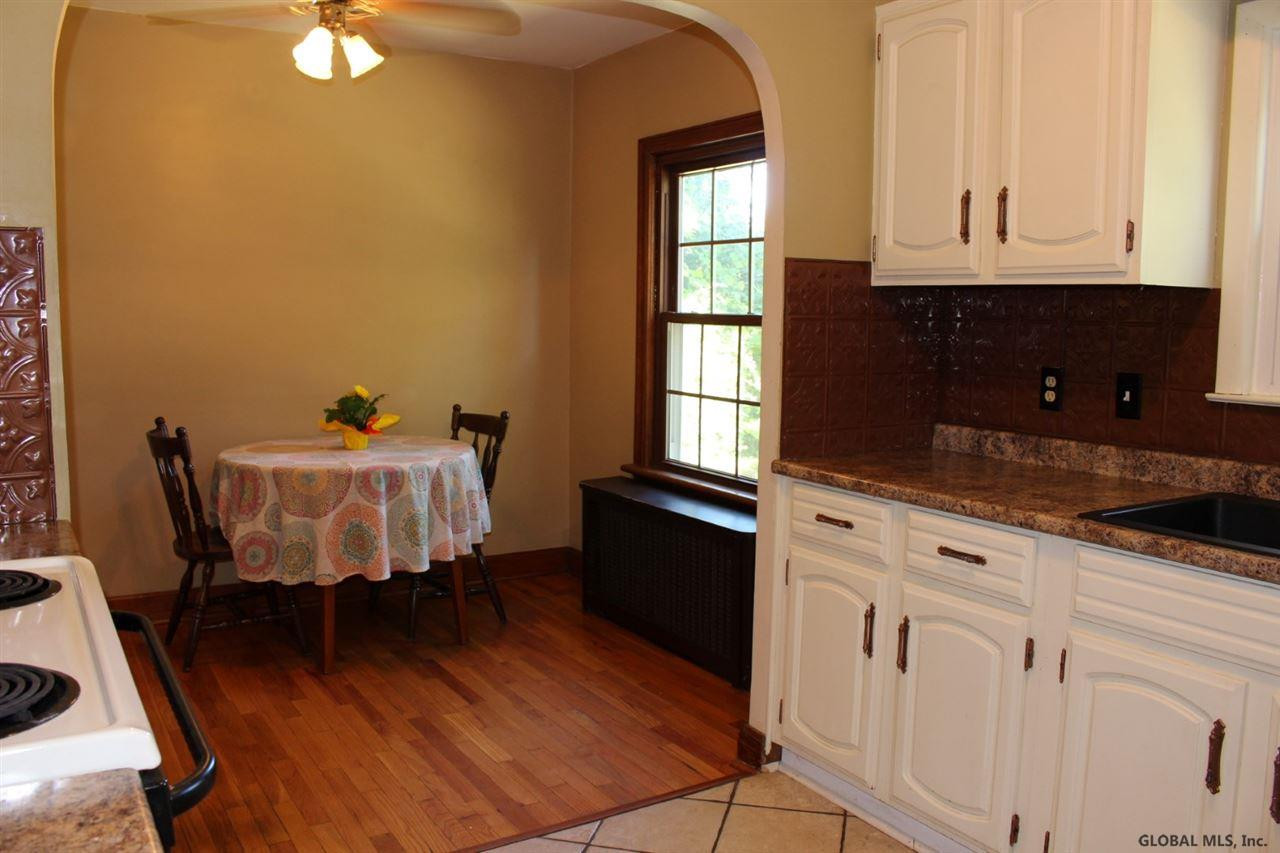 2060 Caldicott Road Rotterdam, NY 12303 - Photo 3 of 25 Photo 3