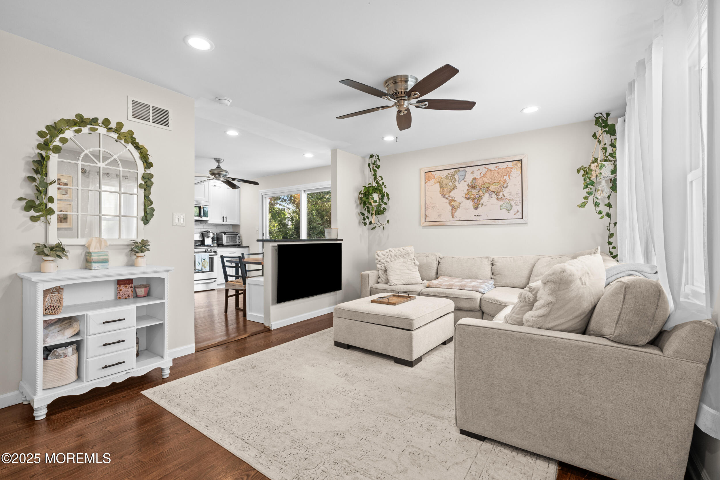 96 Ridge Terrace Neptune City, NJ 07753 - Photo 11 of 39 020