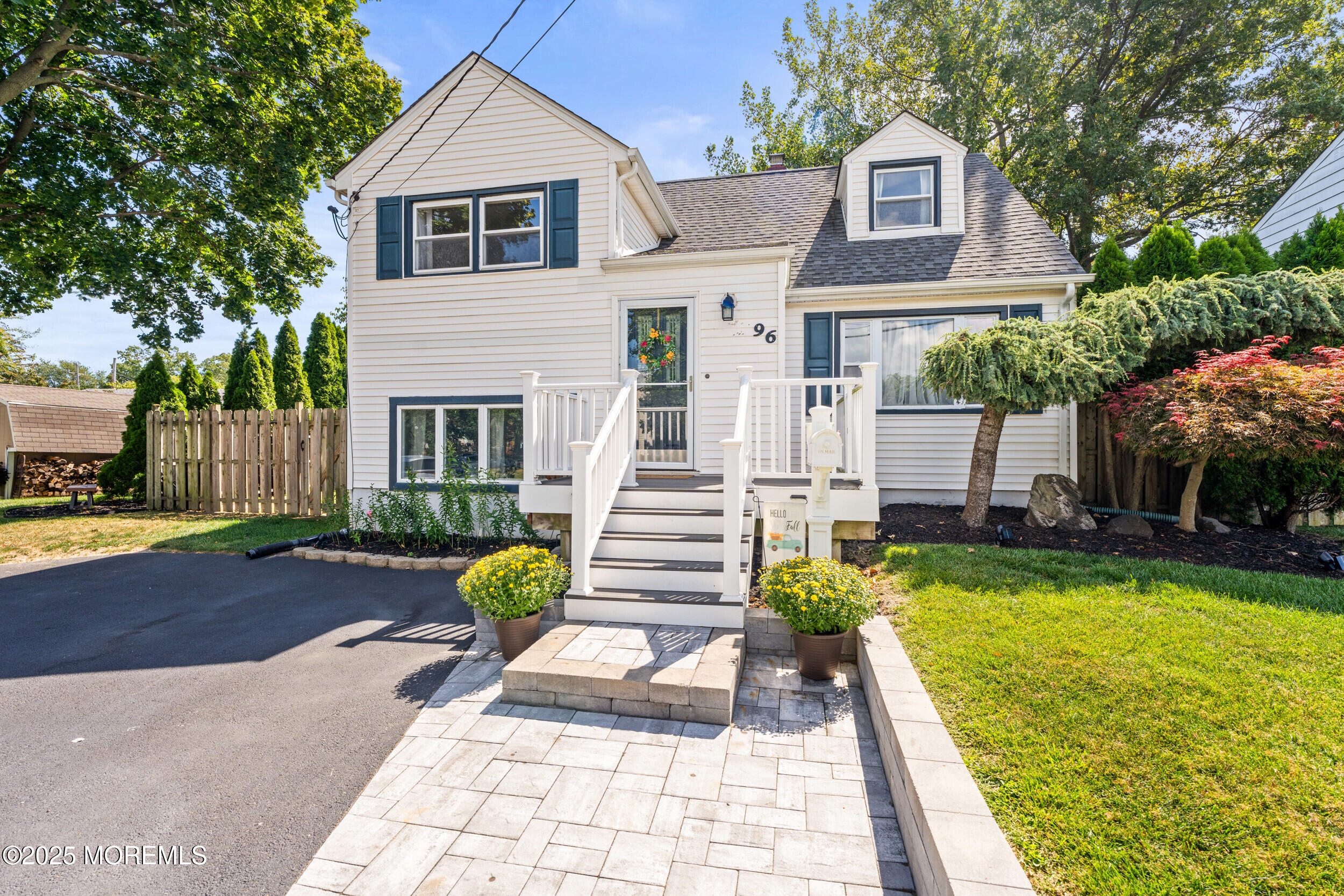 96 Ridge Terrace Neptune City, NJ 07753 - Photo 3 of 39 014
