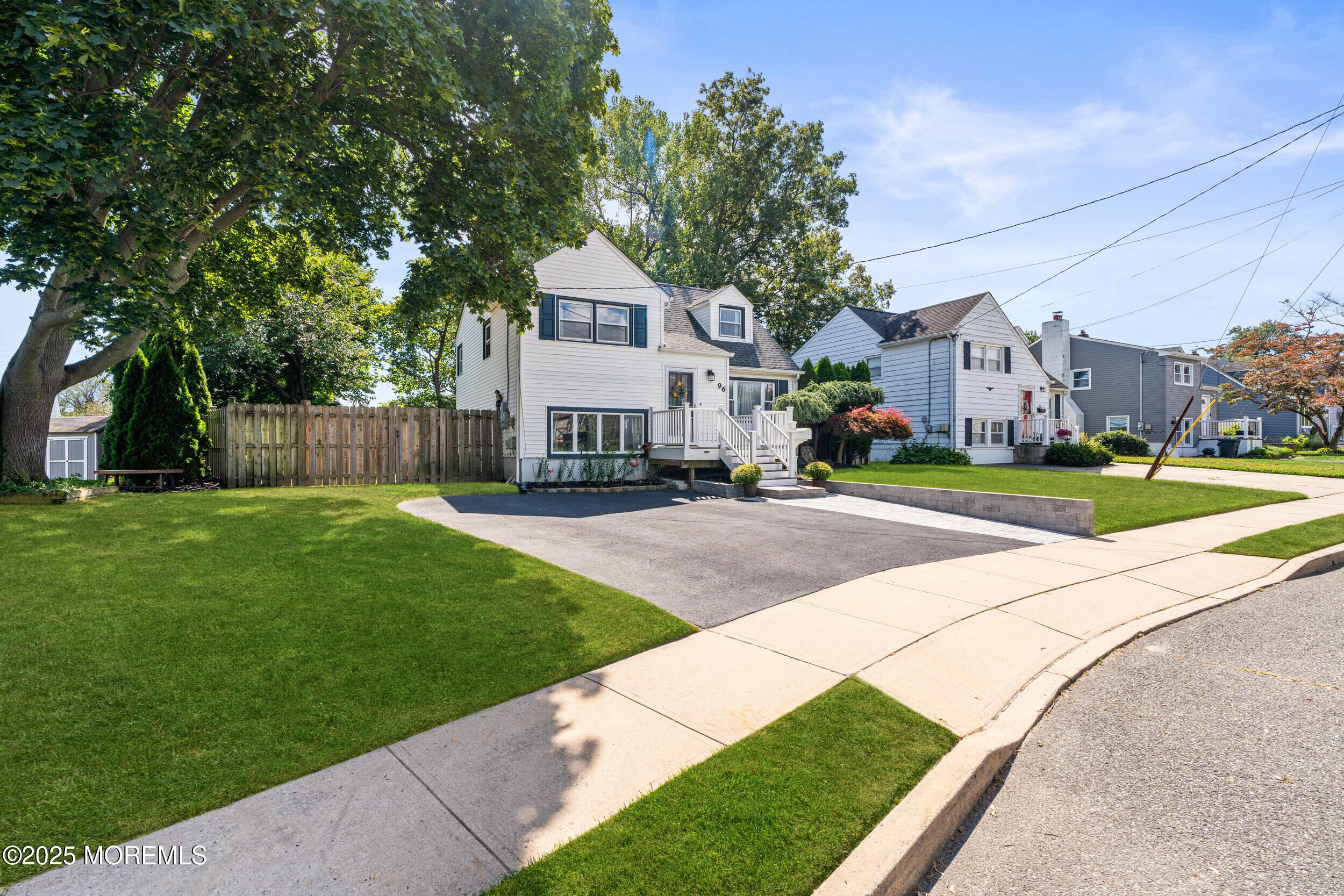 96 Ridge Terrace Neptune City, NJ 07753 - Photo 7 of 39 009
