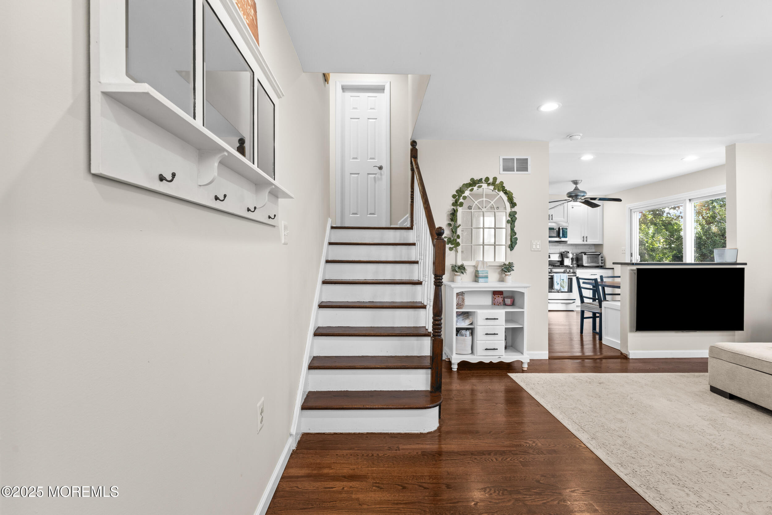 96 Ridge Terrace Neptune City, NJ 07753 - Photo 9 of 39 018