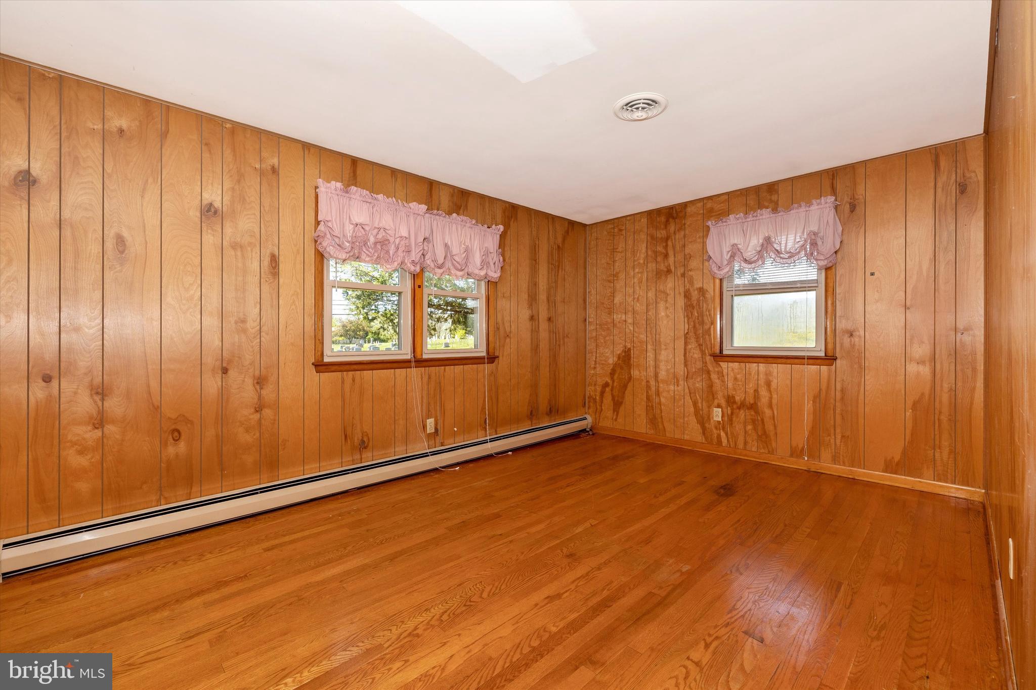 11220 Angleberger Road Thurmont, MD 21788 - Photo 16 of 28 Bedroom 10x14