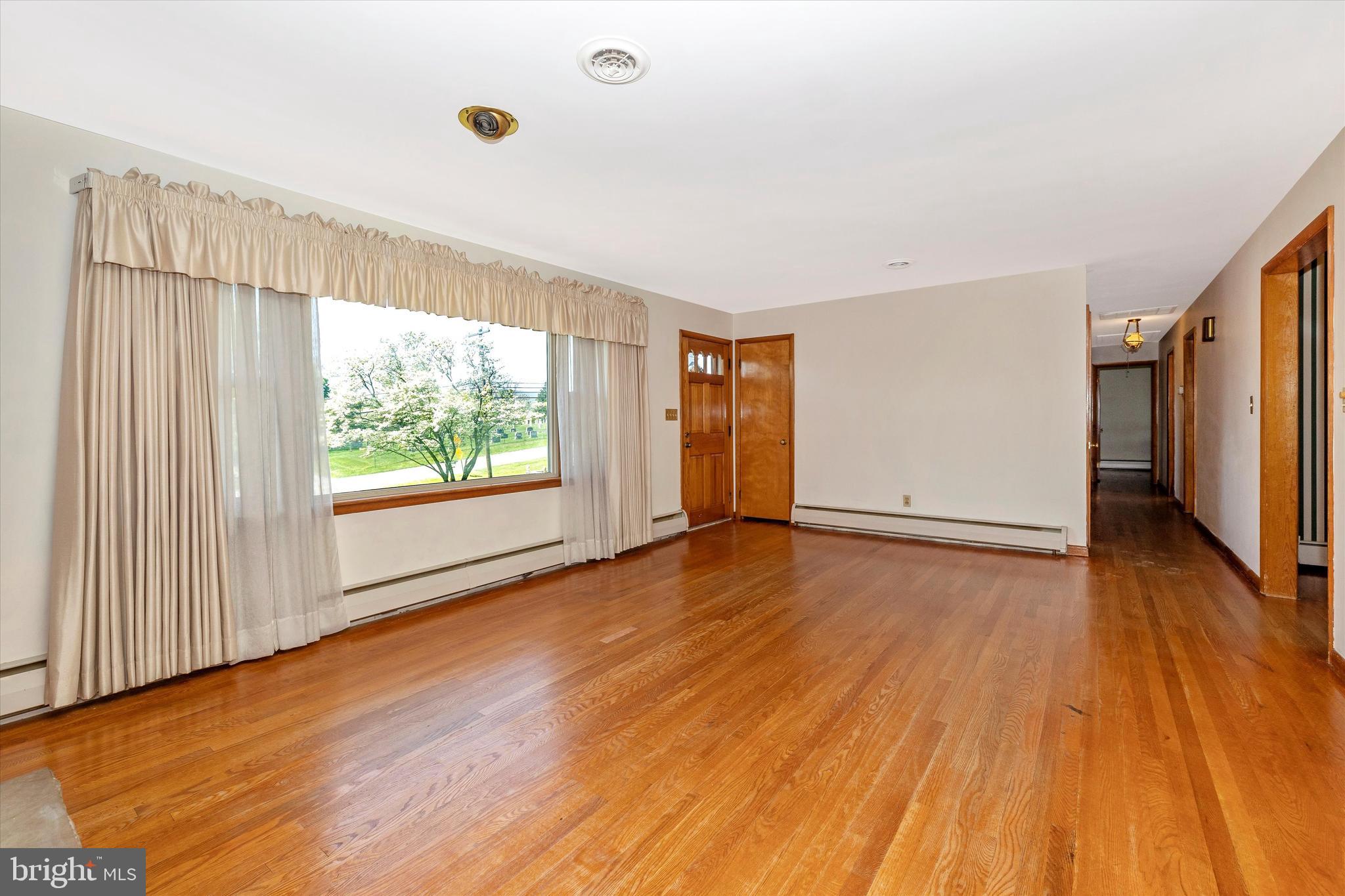11220 Angleberger Road Thurmont, MD 21788 - Photo 6 of 28 Gallery Image 6