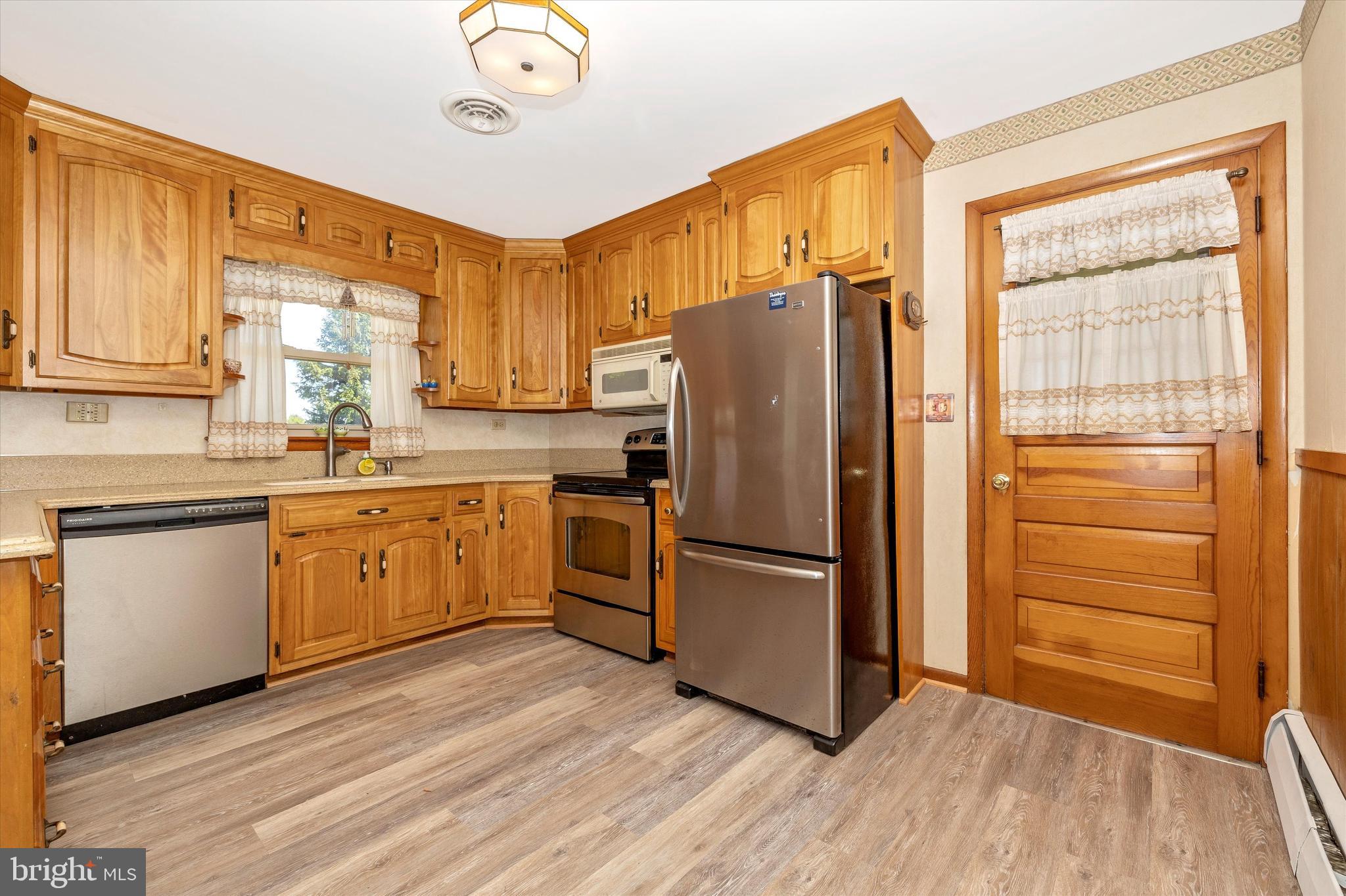 11220 Angleberger Road Thurmont, MD 21788 - Photo 7 of 28 Gallery Image 7