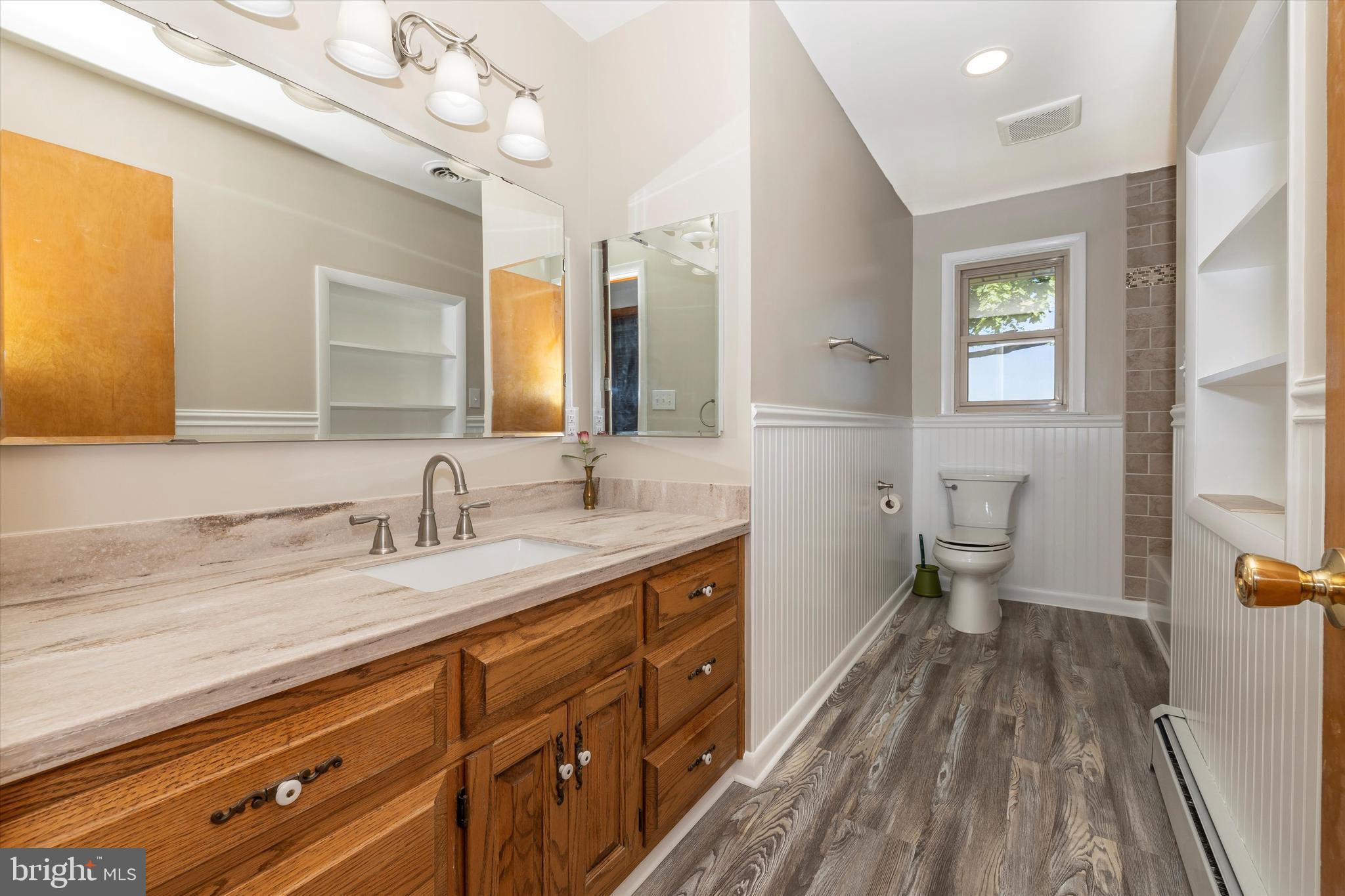 11220 Angleberger Road Thurmont, MD 21788 - Photo 10 of 28 Main Level Bath