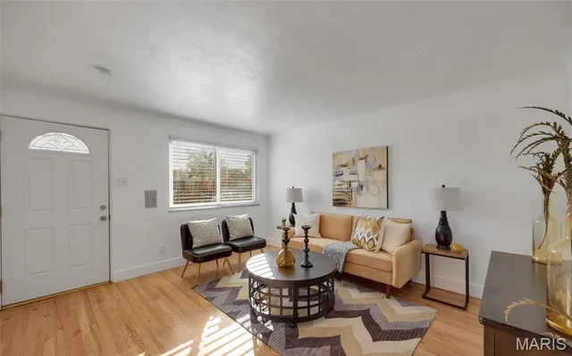 $2,000 | 713 Ave H, St. Louis, MO 63125