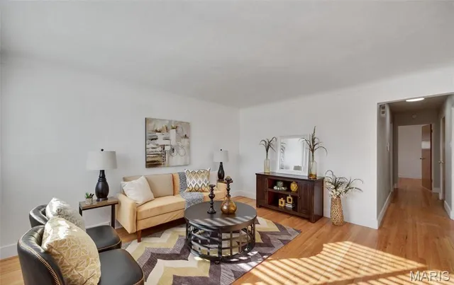 $2,000 | 713 Ave H, St. Louis, MO 63125