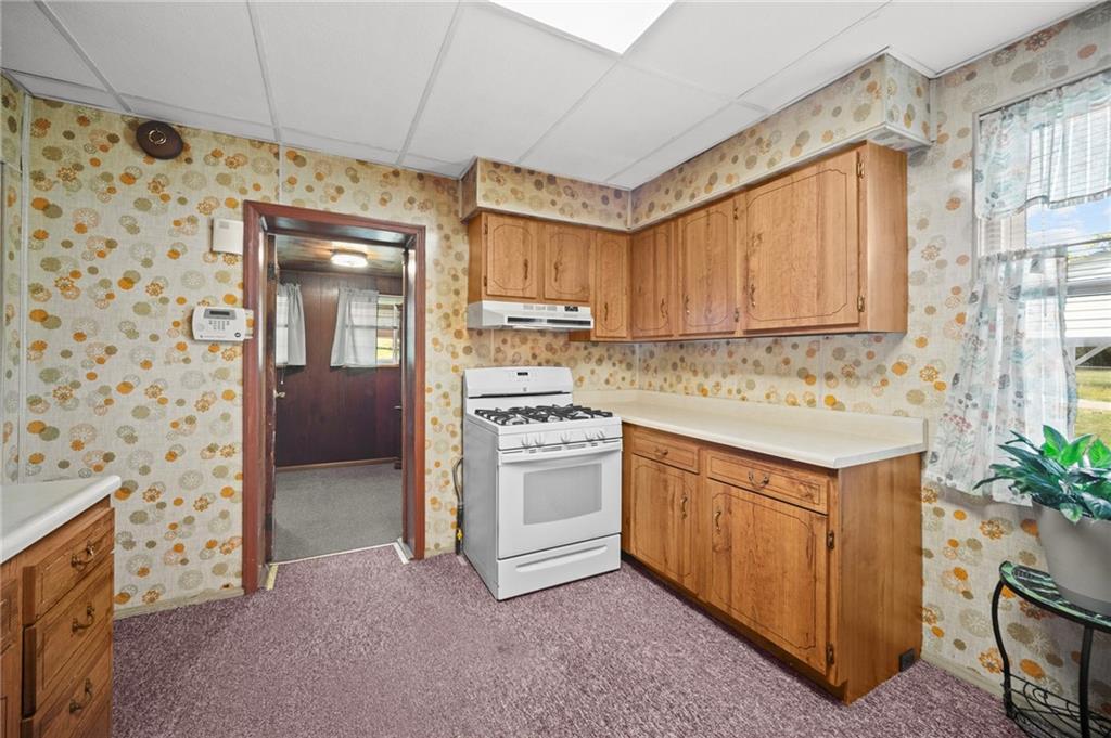 18 Locust Street Clarksville, PA 15322 - Photo 11 of 38