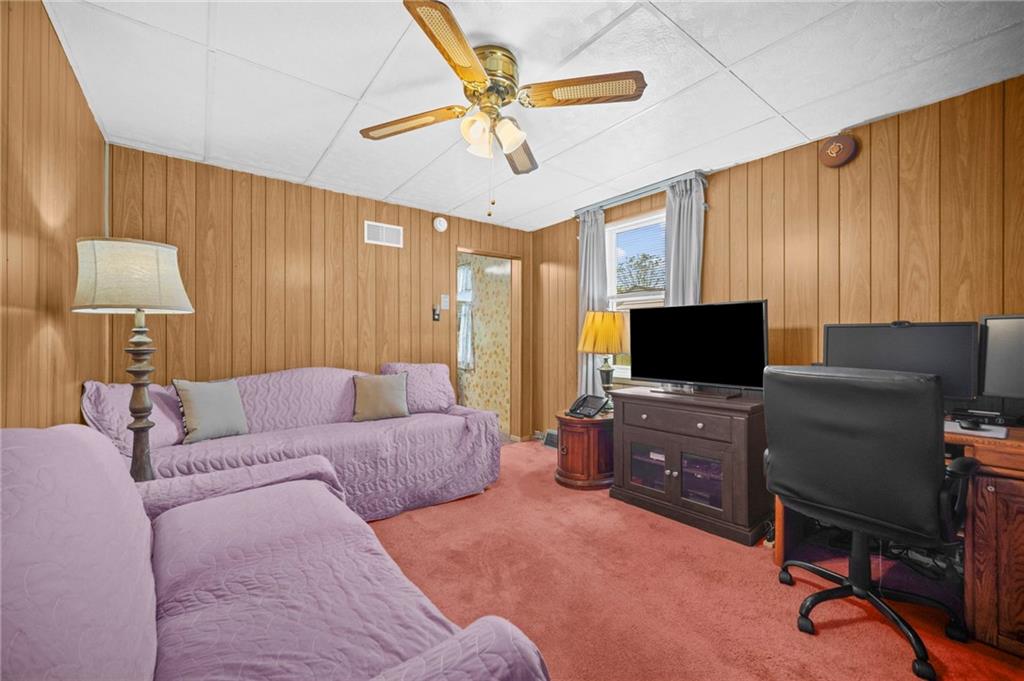 18 Locust Street Clarksville, PA 15322 - Photo 6 of 38