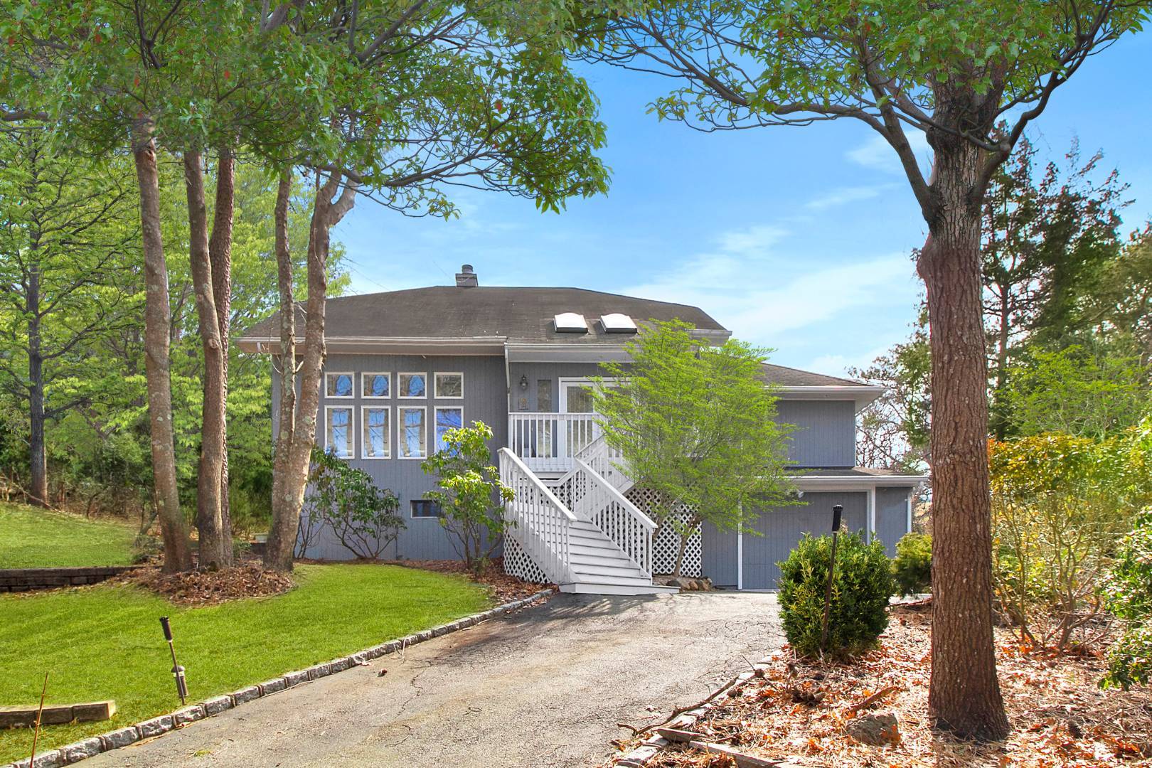 22 Maylen Drive, Southampton, NY 11968 Compass