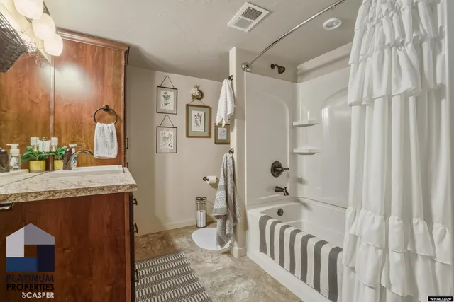 $749,000 | 49 Fairway Drive, Casper, WY 82604