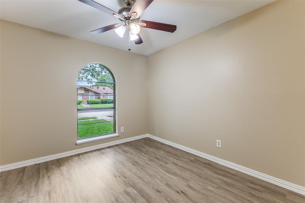 11627 Cotillion Drive Dallas, TX 75228 - Photo 7 of 12