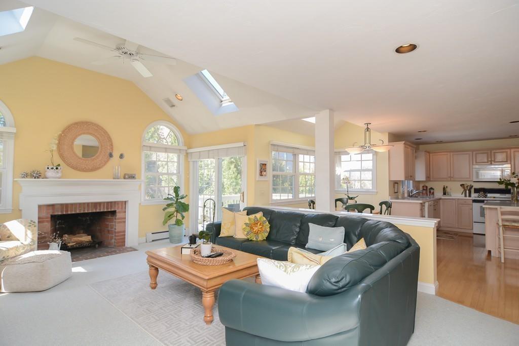 62 Cynthia Road Needham, MA 02494 - Photo 6 of 25