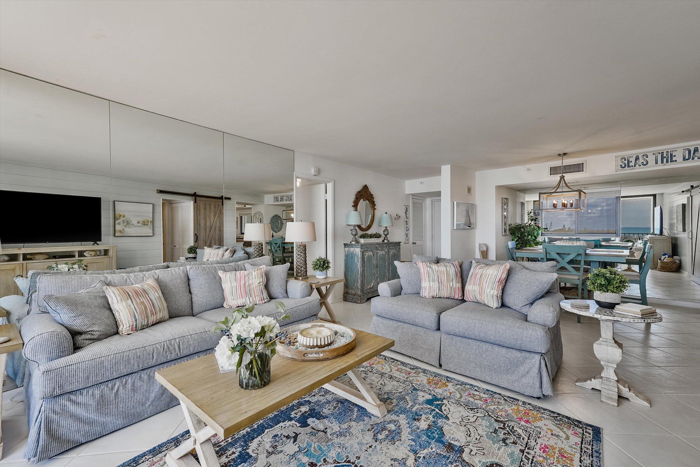 400 Ocean Trail Way, Unit 703 Jupiter, FL 33477 - Photo 12 of 63 Living Room / Dinning Room