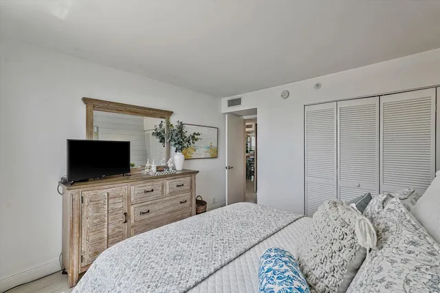 a view of an ocean view