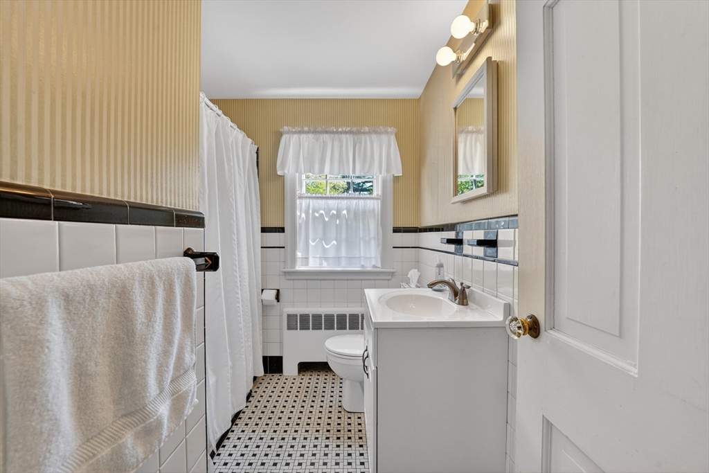 490 Webster Street Needham, MA 02494 - Photo 21 of 37