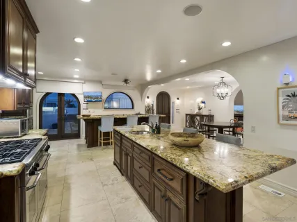 $8,000,000 | 2727 Ocean Front Walk, San Diego, CA 92109