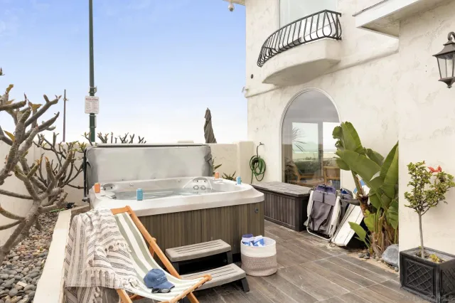 $8,000,000 | 2727 Ocean Front Walk, San Diego, CA 92109