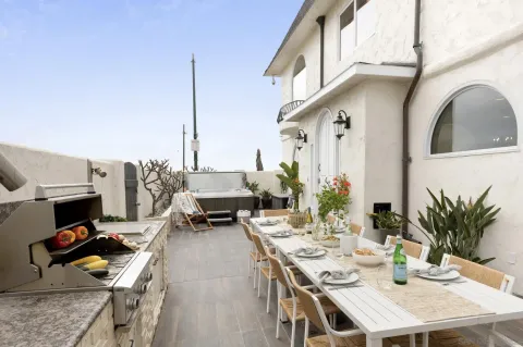 $8,000,000 | 2727 Ocean Front Walk, San Diego, CA 92109