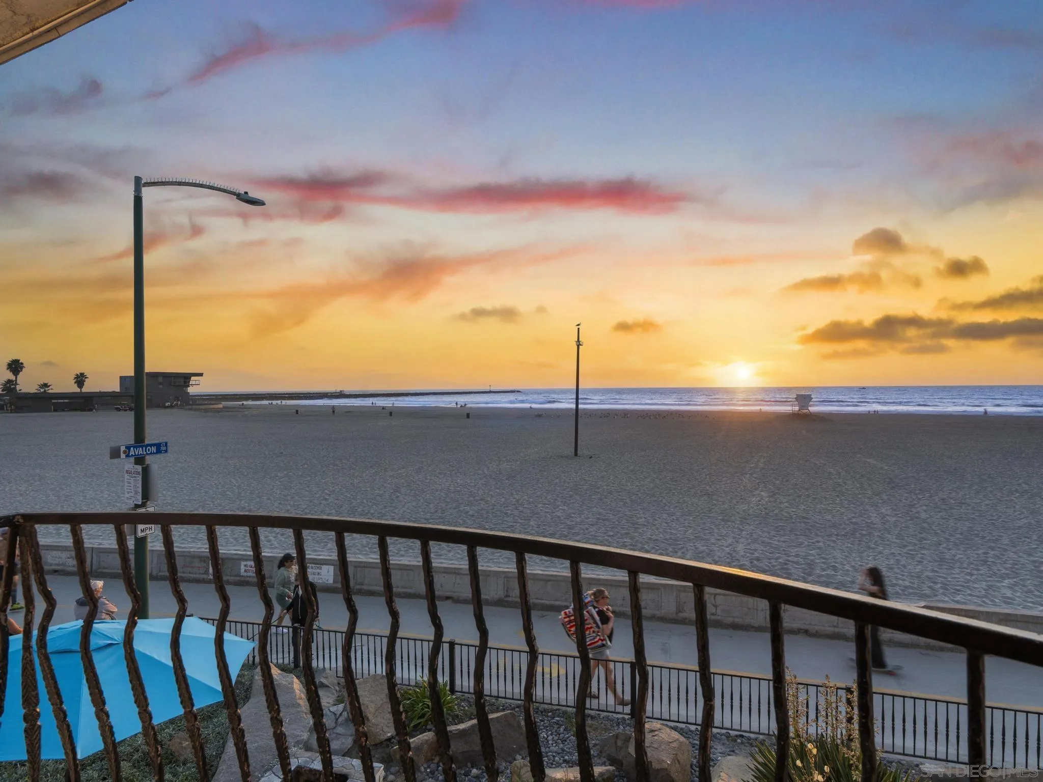 2727 Ocean Front Walk San Diego, CA 92109 - Photo 35 of 54
