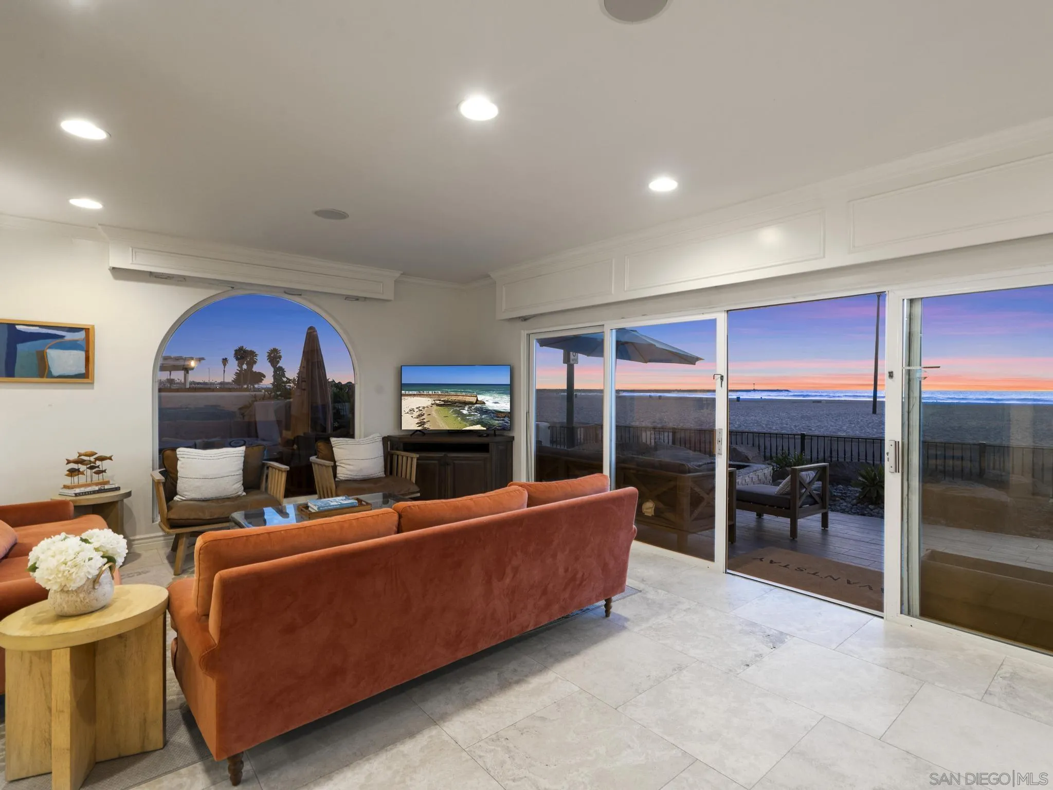 2727 Ocean Front Walk San Diego, CA 92109 - Photo 40 of 54