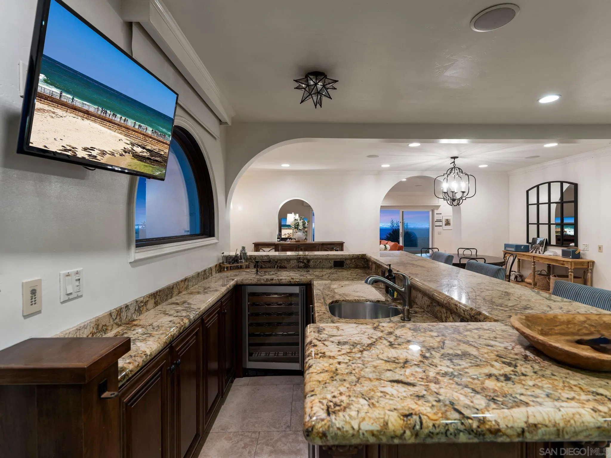 2727 Ocean Front Walk San Diego, CA 92109 - Photo 45 of 54