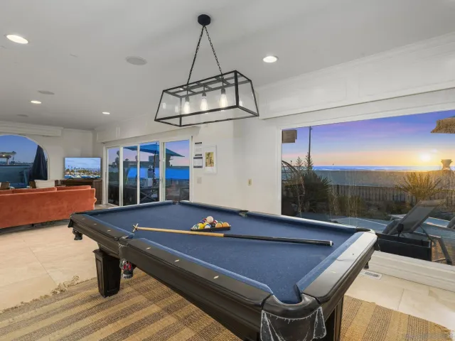$8,000,000 | 2727 Ocean Front Walk, San Diego, CA 92109