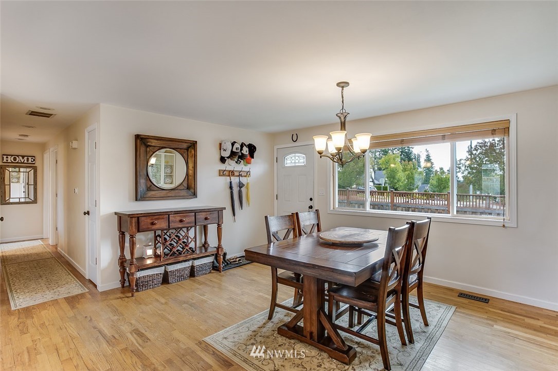 23318 Meridian Avenue South Bothell, WA 98021 - Photo 4 of 25