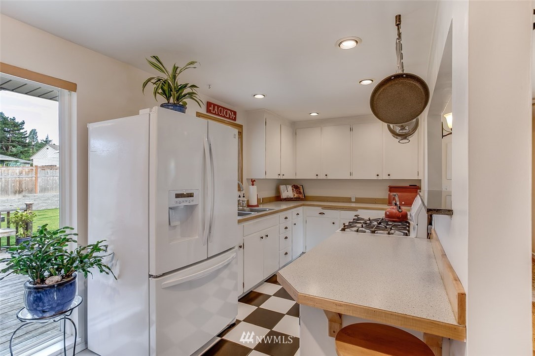23318 Meridian Avenue South Bothell, WA 98021 - Photo 5 of 25
