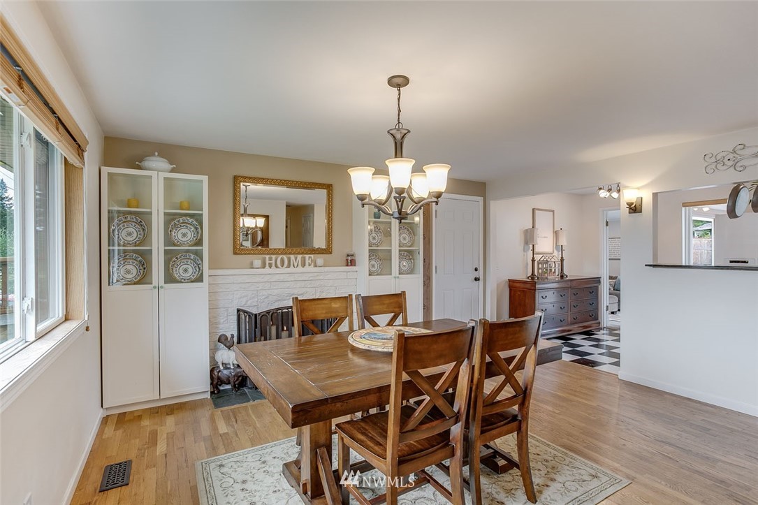 23318 Meridian Avenue South Bothell, WA 98021 - Photo 8 of 25