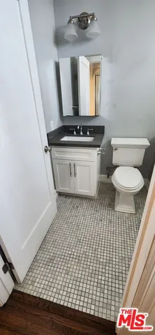 $5,400 | 1024 South Cloverdale Avenue, Los Angeles, CA 90019