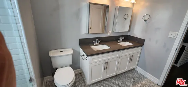 $5,400 | 1024 South Cloverdale Avenue, Los Angeles, CA 90019