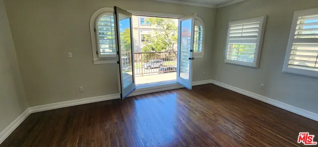 $5,400 | 1024 South Cloverdale Avenue, Los Angeles, CA 90019