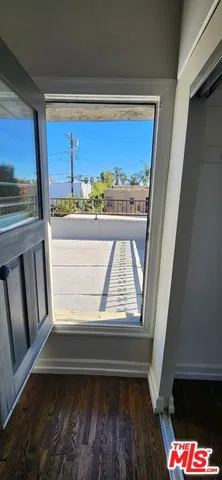 $5,400 | 1024 South Cloverdale Avenue, Los Angeles, CA 90019