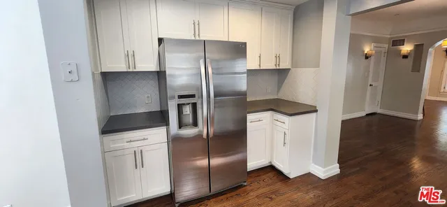 $5,400 | 1024 South Cloverdale Avenue, Los Angeles, CA 90019