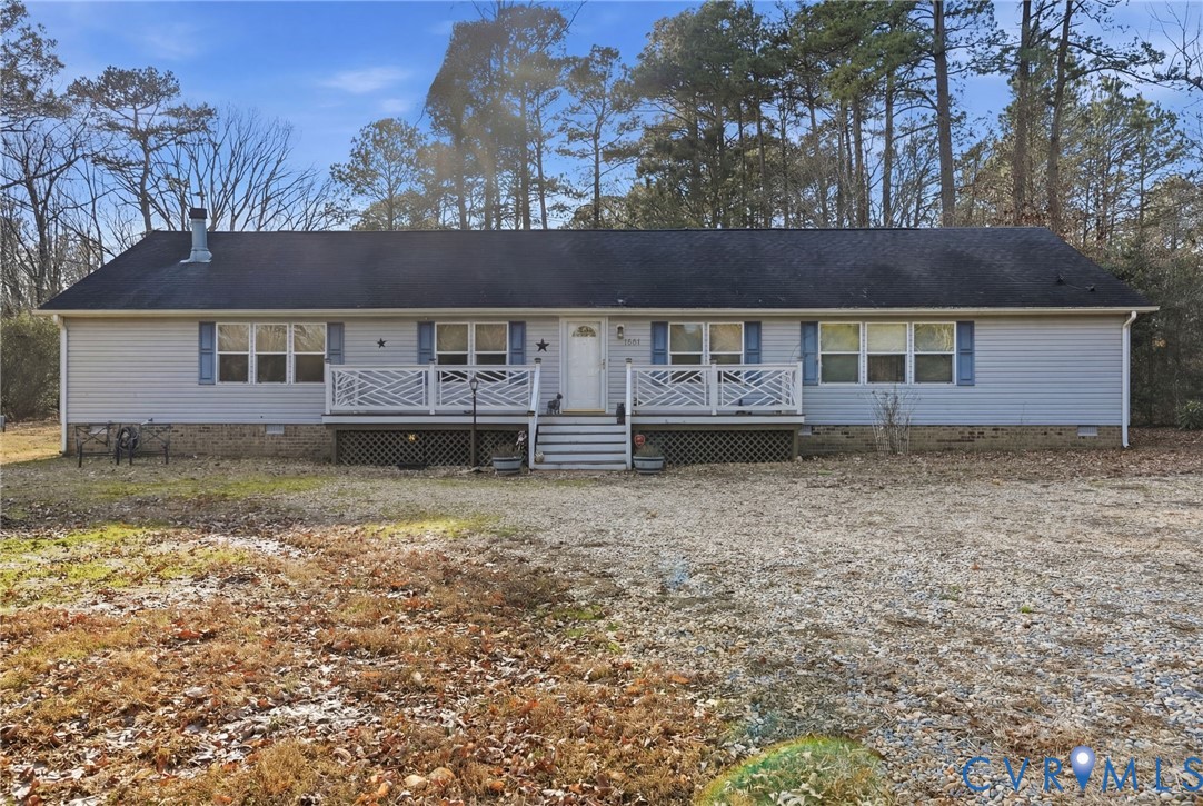 11621 Mapsico Road Charles City, VA 23030 - Photo 2 of 36 front view of house with a garden