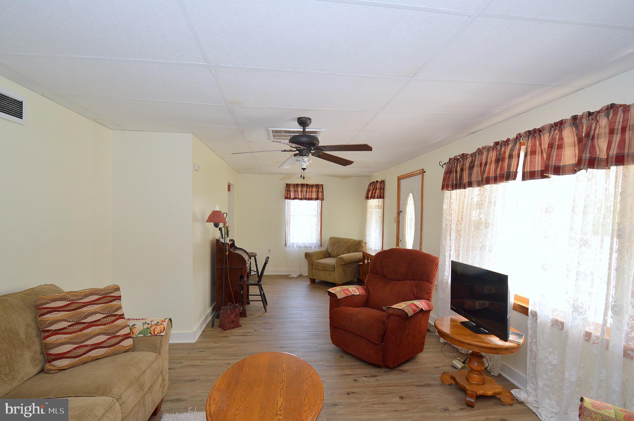 3182 Valley Road Berkeley Springs, WV 25411 - Photo 14 of 36 Gallery Image 14