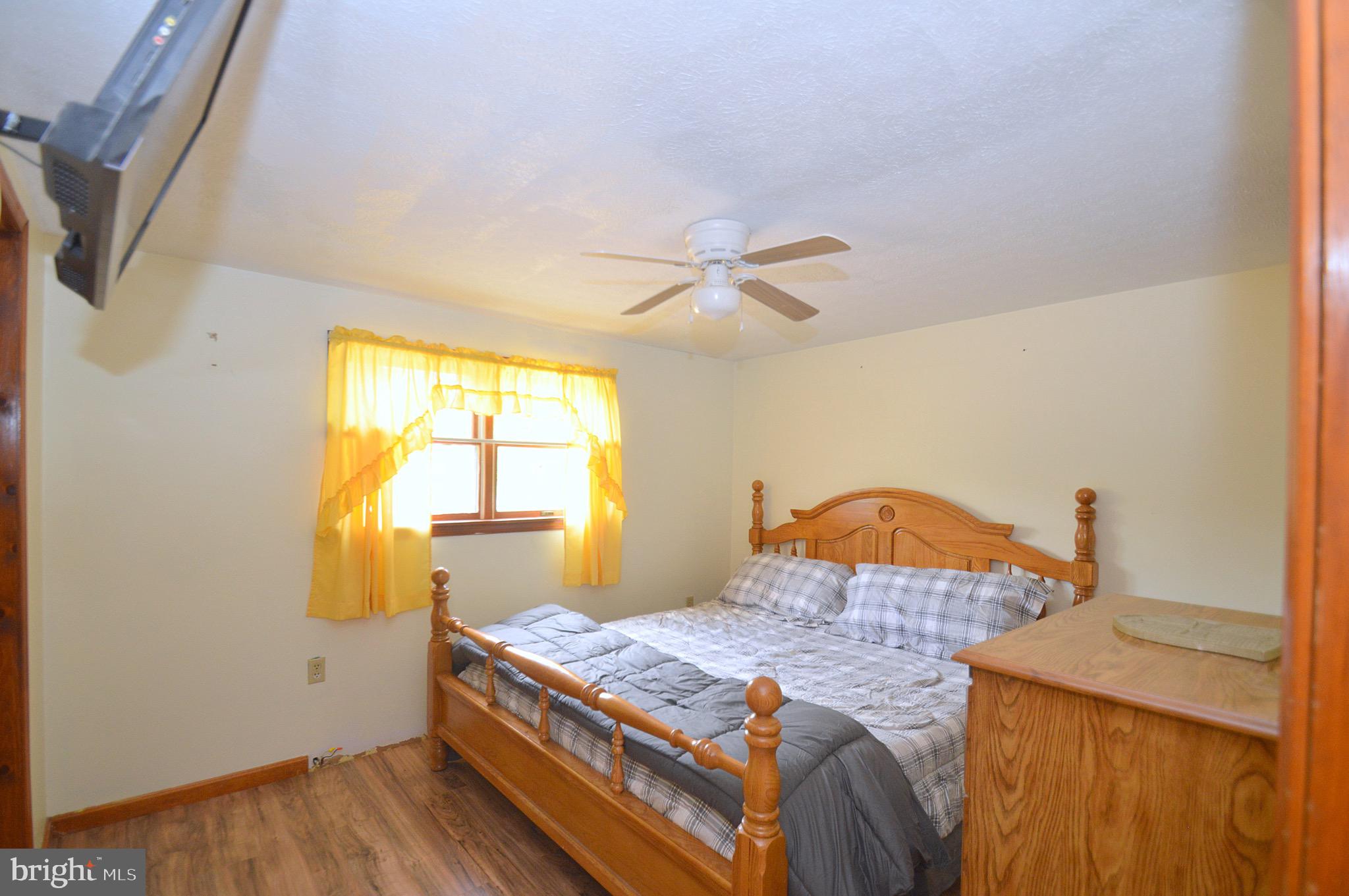 3182 Valley Road Berkeley Springs, WV 25411 - Photo 15 of 36 Gallery Image 15