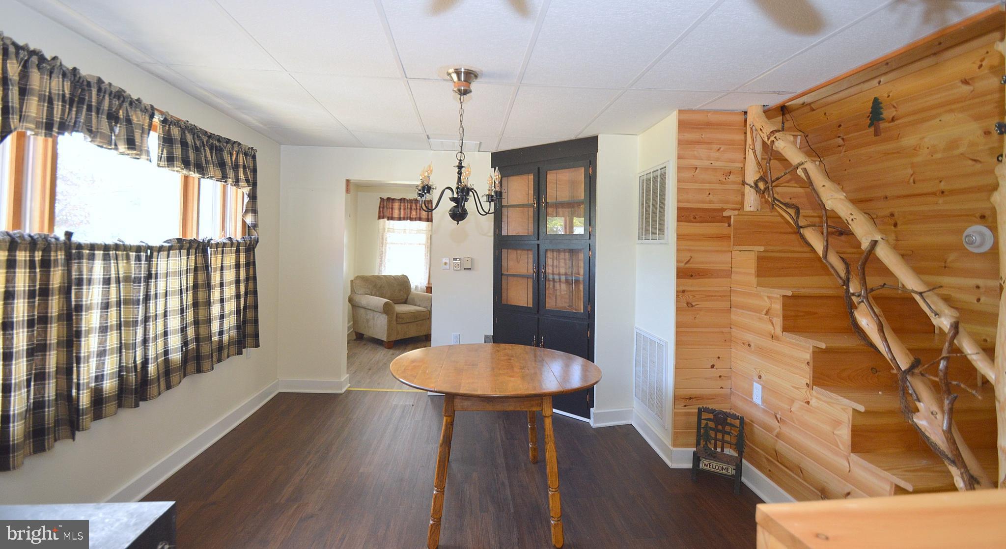 3182 Valley Road Berkeley Springs, WV 25411 - Photo 8 of 36 Gallery Image 8