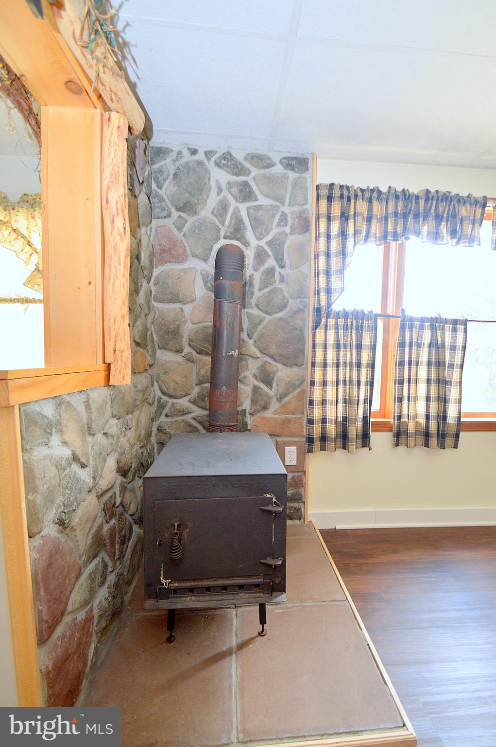 3182 Valley Road Berkeley Springs, WV 25411 - Photo 10 of 36 Gallery Image 10