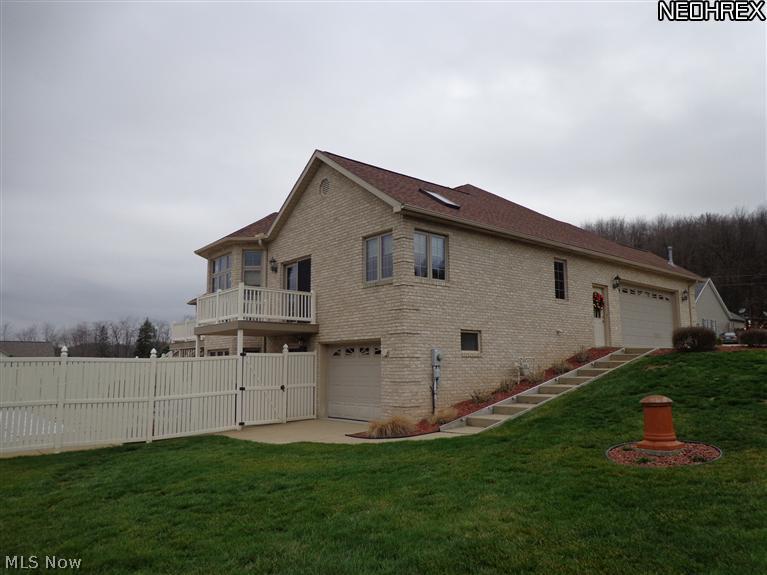 2116 Scenic View Road Southwest New Philadelphia, OH 44663 - Photo 3 of 25 Gallery Image 3