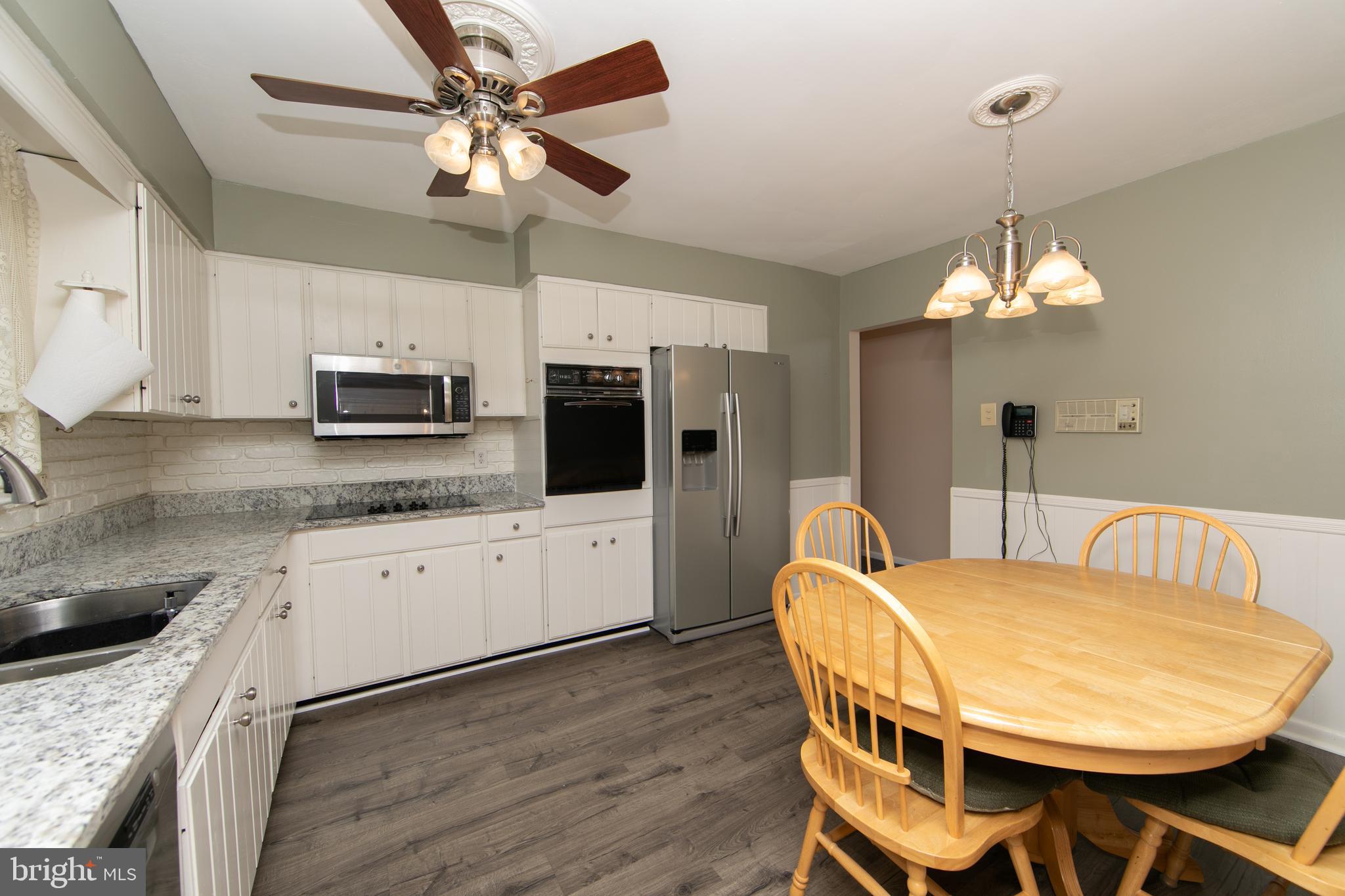 809 Charleston Road Mount Laurel, NJ 08054 - Photo 13 of 39 Kitchen