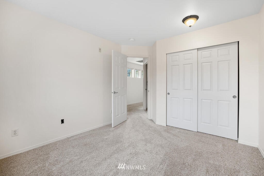 4605 Northeast 6th Court Renton, WA 98059 - Photo 21 of 25 Gallery Image 21