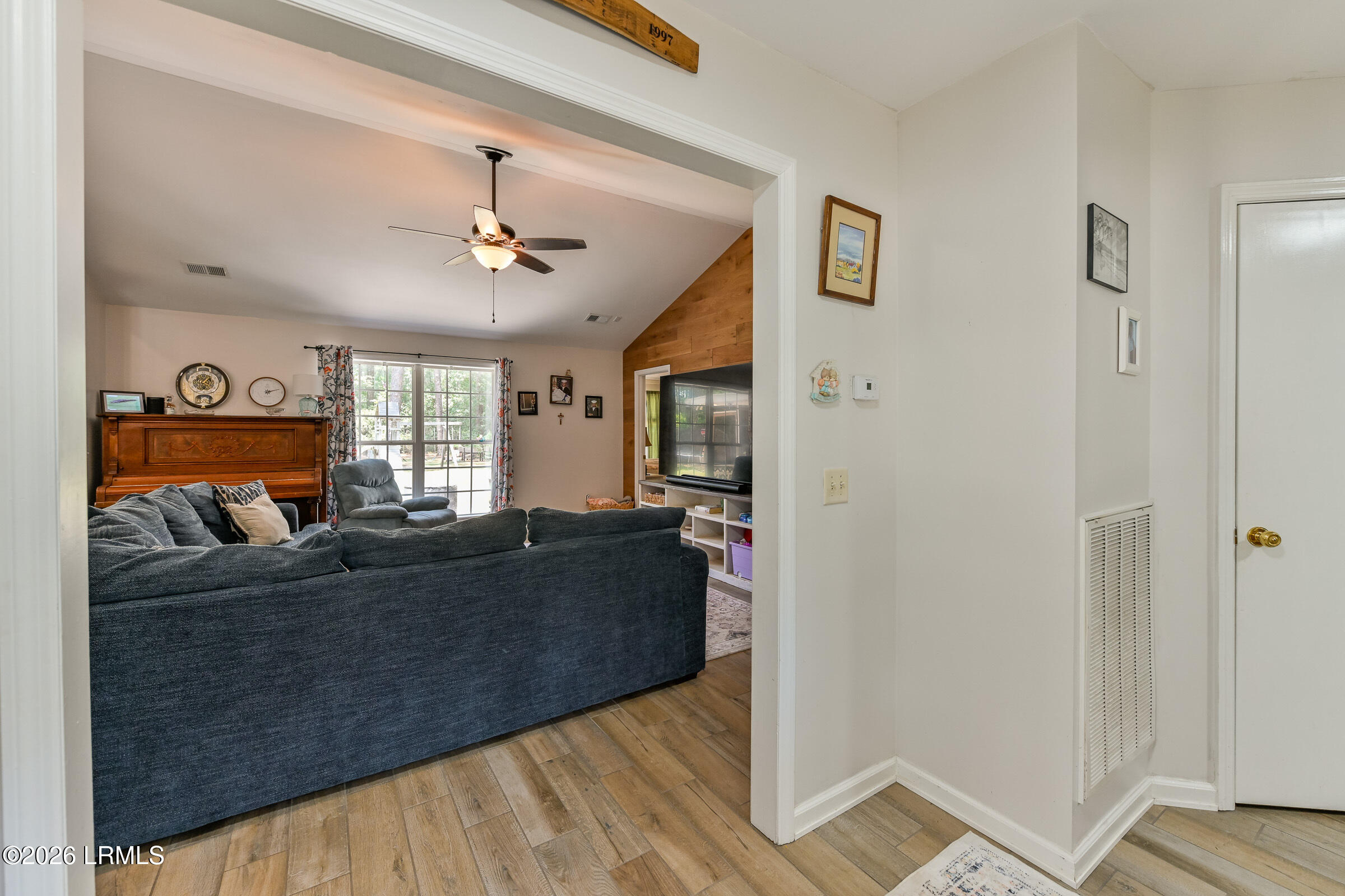495 Sams Point Road Beaufort, SC 29907 - Photo 5 of 40 495 Sams Point Rd-5