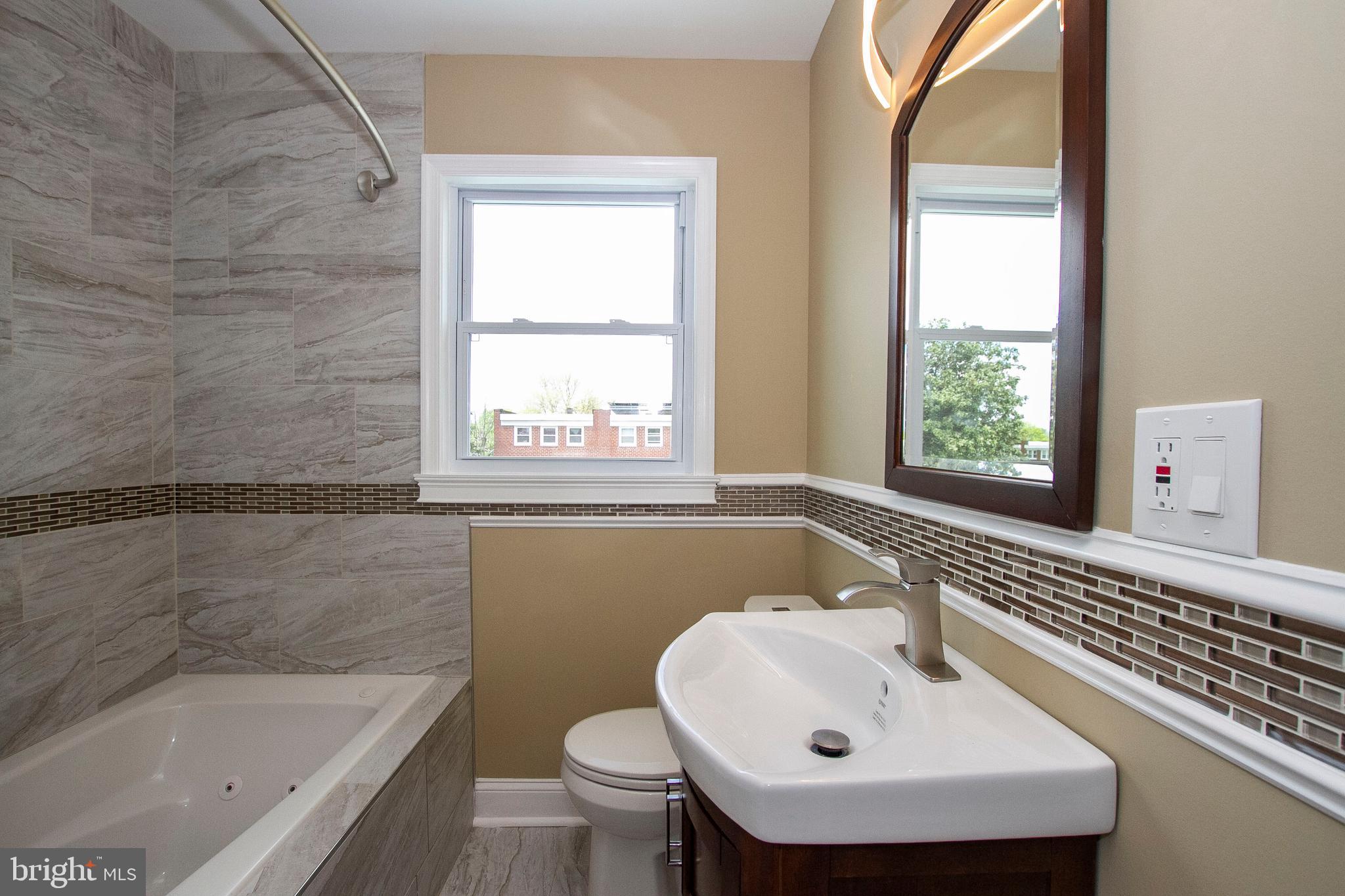 4161 Labyrinth Road Baltimore, MD 21215 - Photo 9 of 24 Gallery Image 9