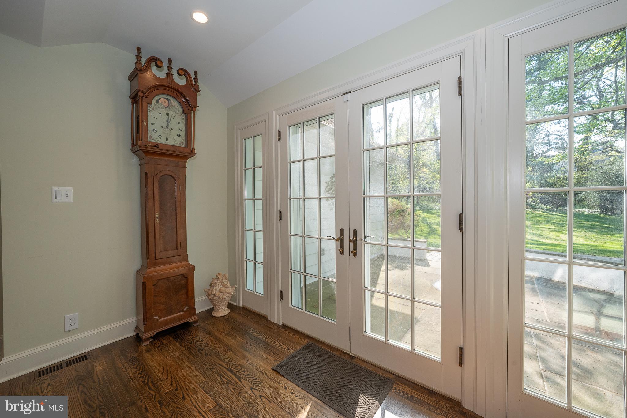 510 Lynmere Road Bryn Mawr, PA 19010 - Photo 7 of 44 a view of a livingroom with wooden floor and entryway