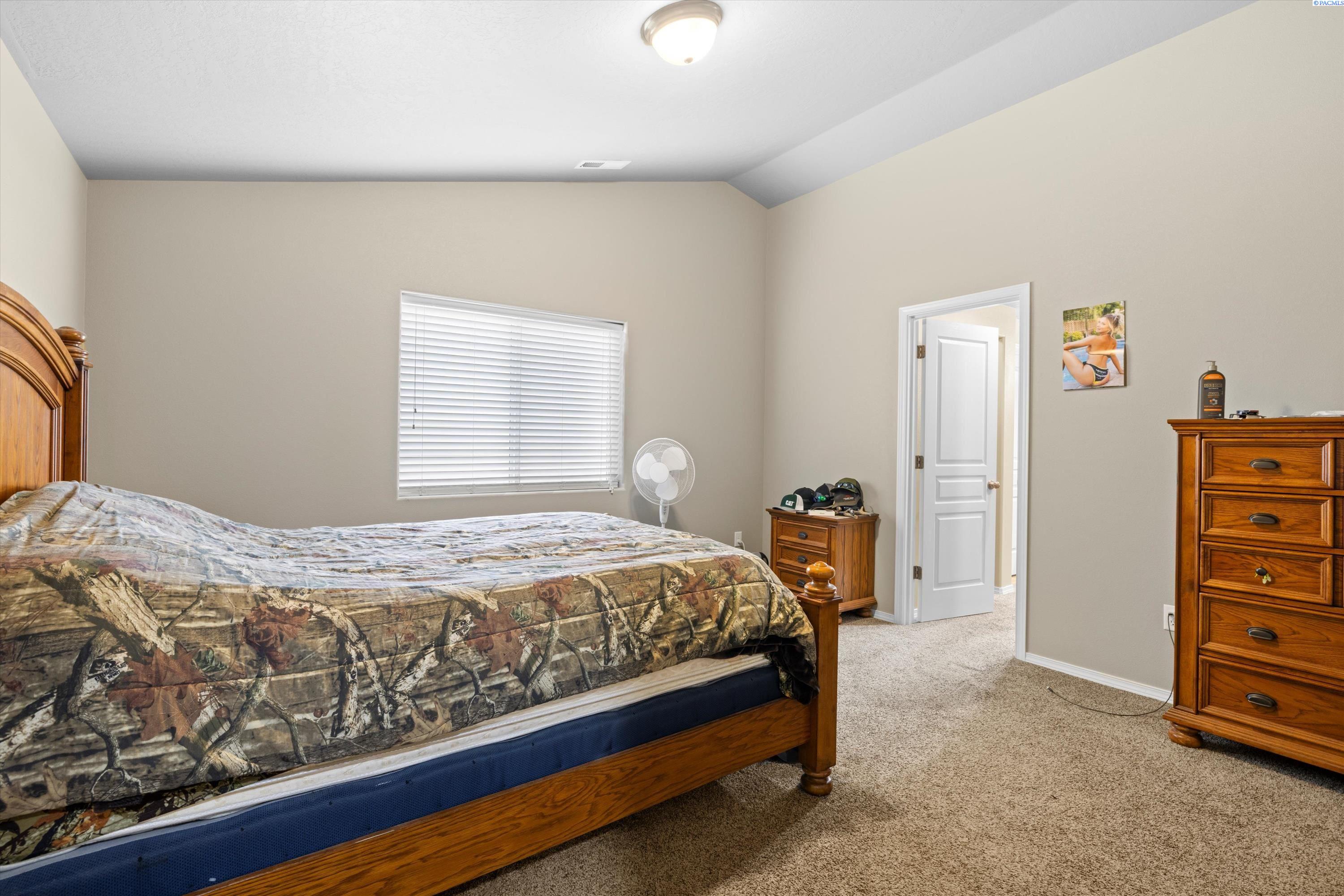 6218 Rio Grande Lane Pasco, WA 99301 - Photo 9 of 16 Gallery Image 9