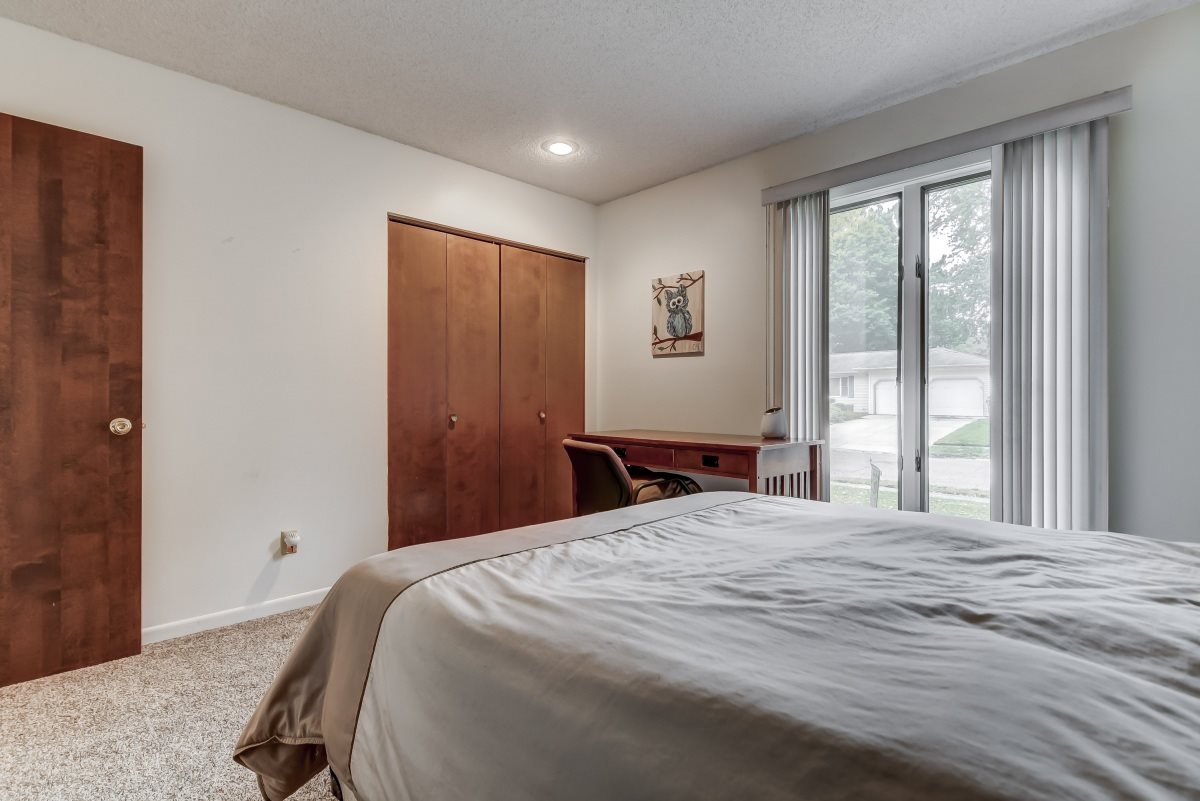 217 Quarterstaff Road Springfield, IL 62704 - Photo 22 of 36